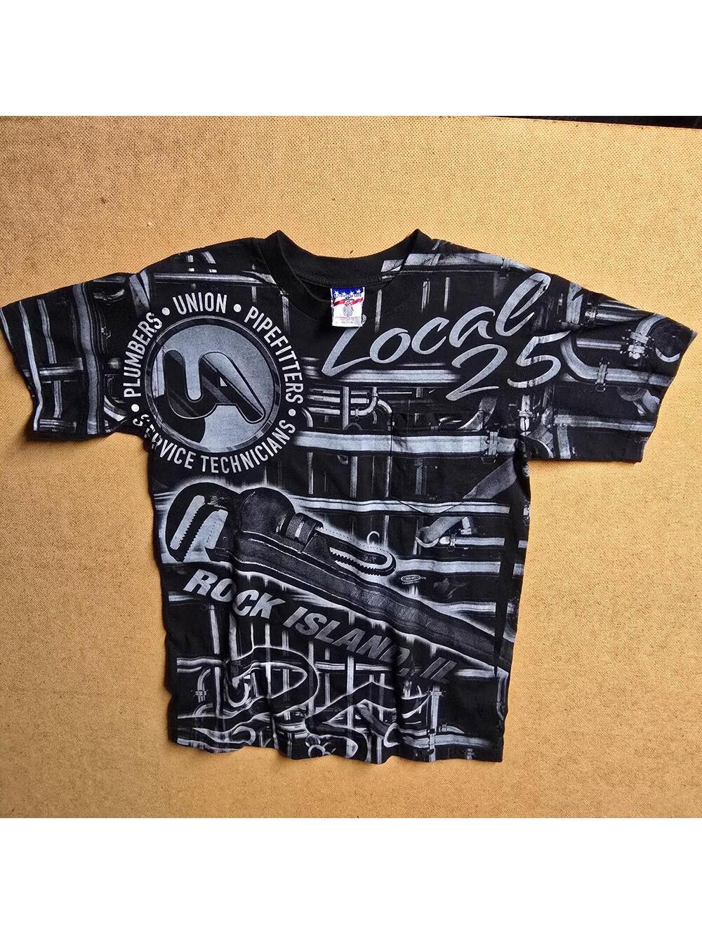 Plumbers Union Local 25 AOP Grunge T-Shirt Men's M Vintage